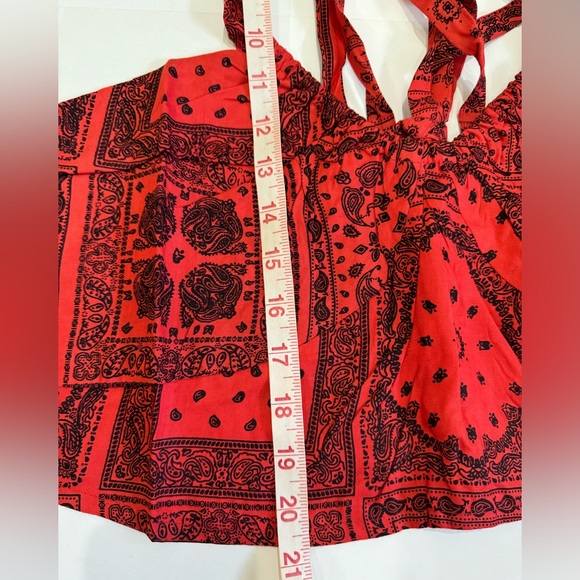 Soft Sport NWOT bandana print red tie back crop top size 3X - Picture 12 of 13